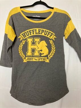 Warner Bros. Harry Potter Tee in Gray with Yellow Trim